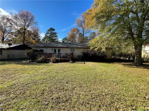 109 Esplanade Rd, Broken Bow, OK 74728 photo 3