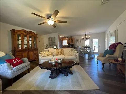 109 Esplanade Rd, Broken Bow, OK 74728 photo 4