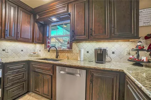 2304 Pawnee Ave, Altus, OK 73521 photo 14