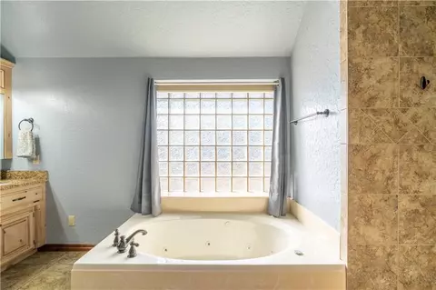 1007 Whispering Ridge Dr, Tuttle, OK 73089 photo 19