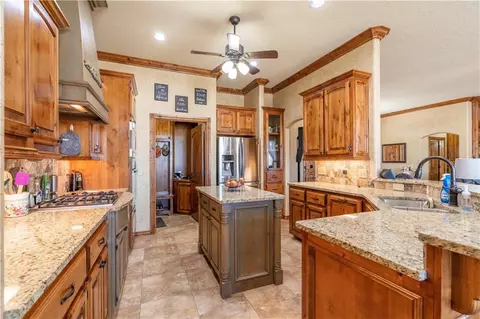 1007 Whispering Ridge Dr, Tuttle, OK 73089 photo 11