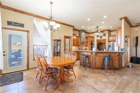 1007 Whispering Ridge Dr, Tuttle, OK 73089 photo 9