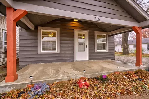 216 E Jefferson St, Crescent, OK 73028 photo 2