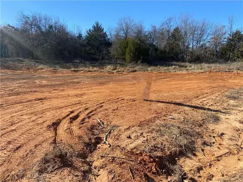 332413 E Caprock Dr, Wellston, OK 74881