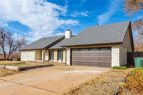 2609 Lost Trail Rd, Edmond, OK 73012