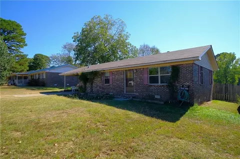 300 E Memorial St, Broken Bow, OK 74728 photo 4