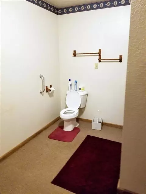 1414 SE Jackson St, Idabel, OK 74745 photo 3