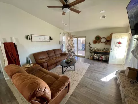 916 N Grady St, Altus, OK 73521 photo 5