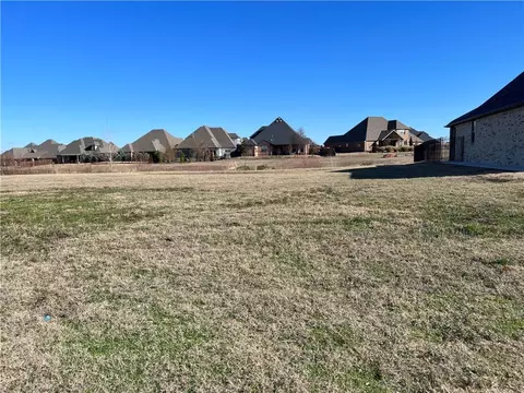 4908 Pont Neuf Rd, Edmond, OK 73034