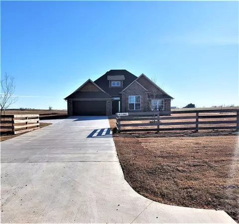2033 E Rock Creek Rd, Tuttle, OK 73089