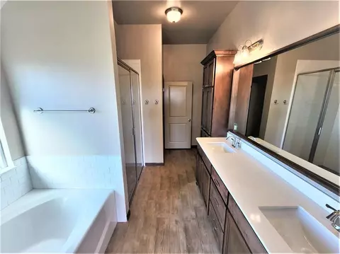 2033 E Rock Creek Rd, Tuttle, OK 73089 photo 12