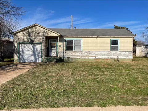 1107 Eula St, Altus, OK 73521 photo 1