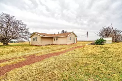 503 E 9th St, Olustee, OK 73560