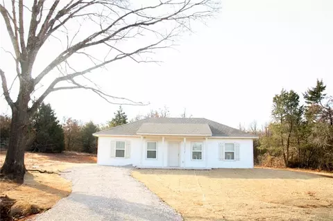 332119 E Caprock Dr, Wellston, OK 74881