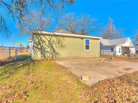20702 Walker St, Harrah, OK 73045 photo 6