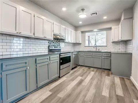 20702 Walker St, Harrah, OK 73045 photo 13