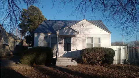 309 S Main St, Guymon, OK 73942 photo 3