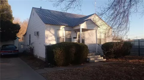 309 S Main St, Guymon, OK 73942 photo 4