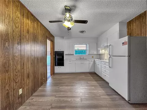 917 Hazel St, Altus, OK 73521 photo 5