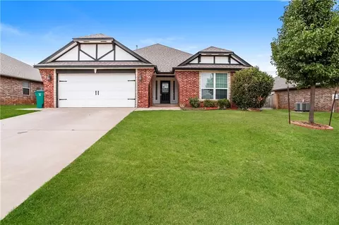 713 Drover Ln, Yukon, OK 73099
