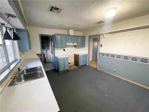 1807 Scott St, Altus, OK 73521 photo 9