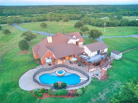 16539 S Choctaw Rd, Arcadia, OK 73007