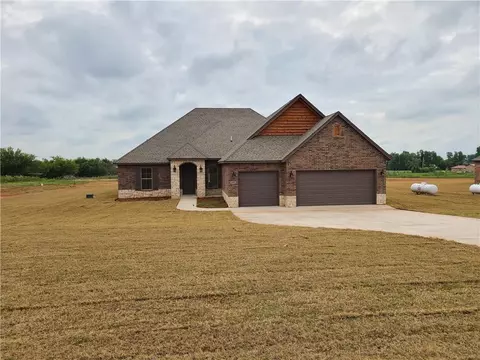 1007 Heritage Hls, Tuttle, OK 73089 photo 1