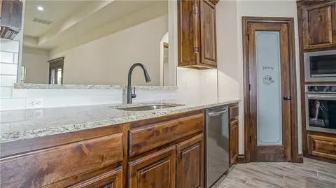 1126 Kimberlin Ln, Tuttle, OK 73089 photo 10