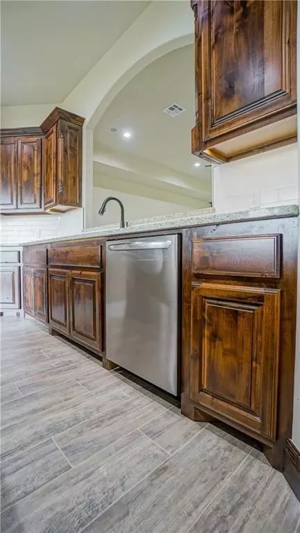 1126 Kimberlin Ln, Tuttle, OK 73089 photo 8
