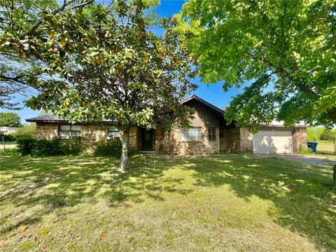 912 N Elm, Stratford, OK 74872