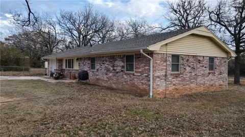 13011 May Addition Rd, Mcloud, OK 74851 photo 2