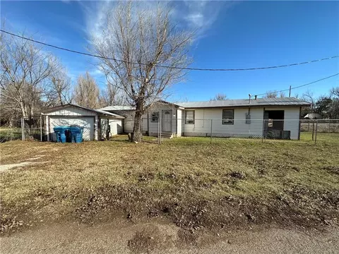 204 NW 4th St, Tuttle, OK 73089 photo 18