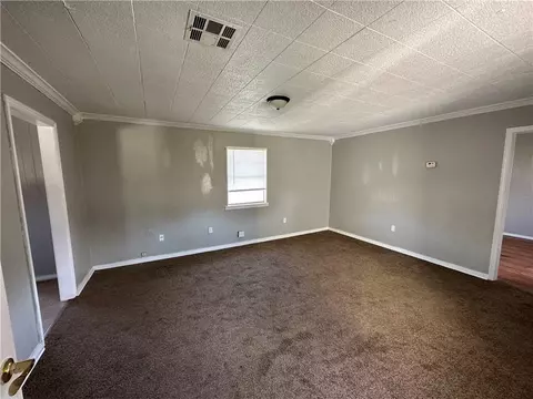 204 NW 4th St, Tuttle, OK 73089 photo 3
