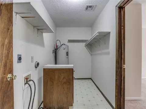 3 W Main St, Tuttle, OK 73089 photo 11
