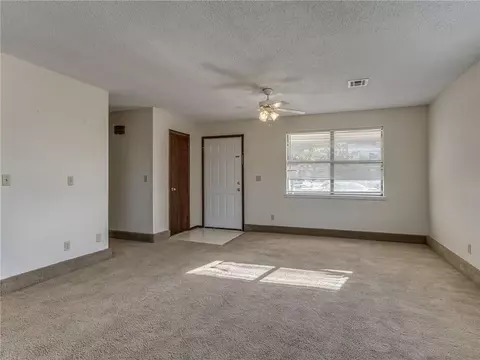 3 W Main St, Tuttle, OK 73089 photo 3