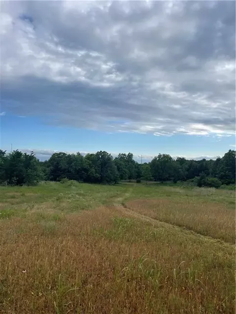 17210 E Coffee Creek Rd, Luther, OK 73054