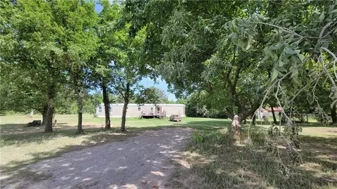25180 E County Road 1720, Elmore City, OK 73433