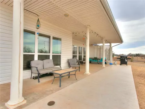 11301 E Post Oak Rd, Noble, OK 73068 photo 46