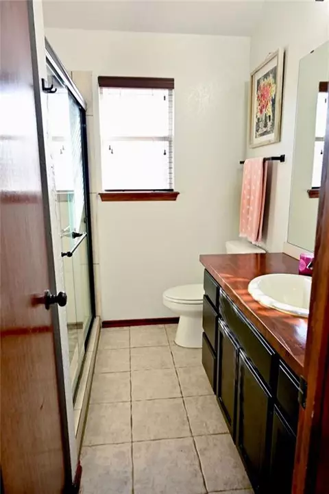 2400 Augusta Dr, Moore, OK 73160 photo 11