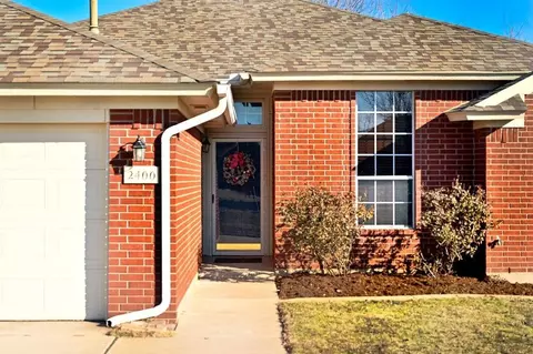 2400 Augusta Dr, Moore, OK 73160 photo 1