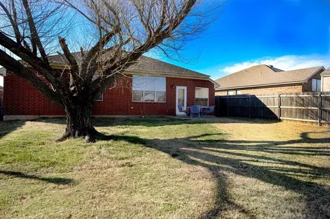 2400 Augusta Dr, Moore, OK 73160 photo 3