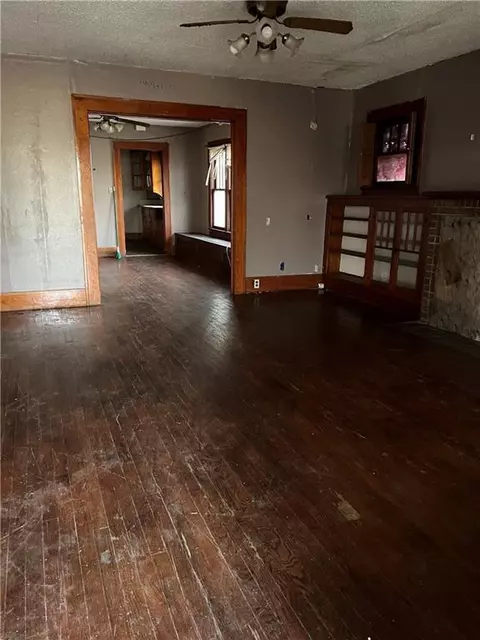 404 W C St, Olustee, OK 73560 photo 2