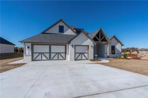 1077 Colonial Ave, Tuttle, OK 73089 photo 3