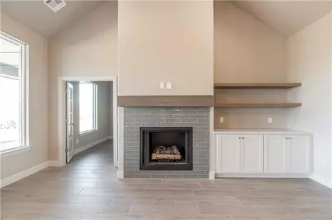 1077 Colonial Ave, Tuttle, OK 73089 photo 5