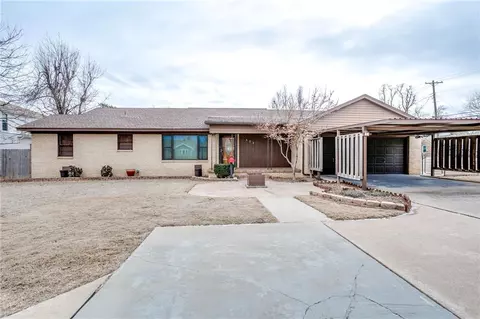 430 Poplar Ave, Yukon, OK 73099 photo 1
