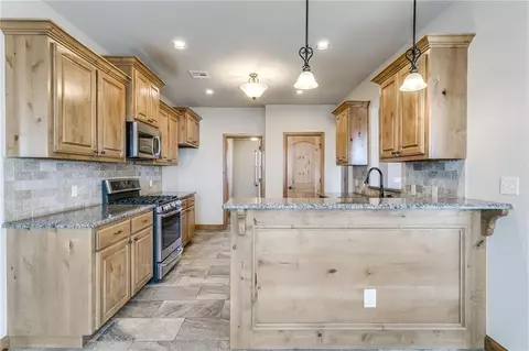 2125 E Sooner Rd, Tuttle, OK 73089 photo 9