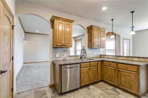 2125 E Sooner Rd, Tuttle, OK 73089 photo 7