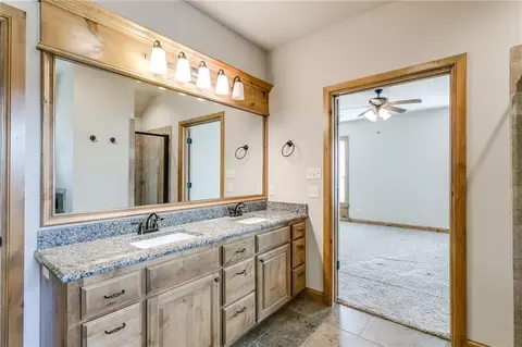 2125 E Sooner Rd, Tuttle, OK 73089 photo 24
