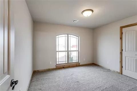 2125 E Sooner Rd, Tuttle, OK 73089 photo 29
