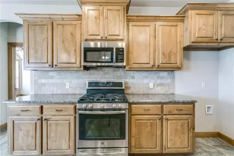 2125 E Sooner Rd, Tuttle, OK 73089 photo 11